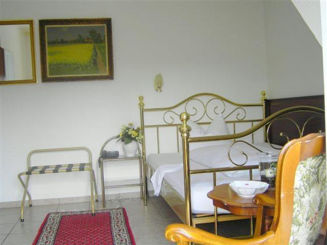 Haus Mooren, Hotel Garni Дюселдорф Екстериор снимка