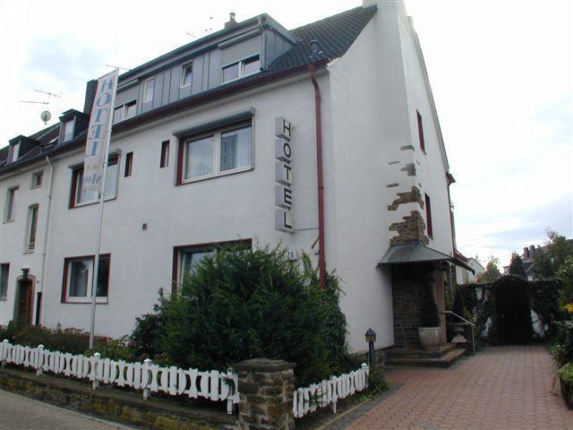 Haus Mooren, Hotel Garni Дюселдорф Екстериор снимка