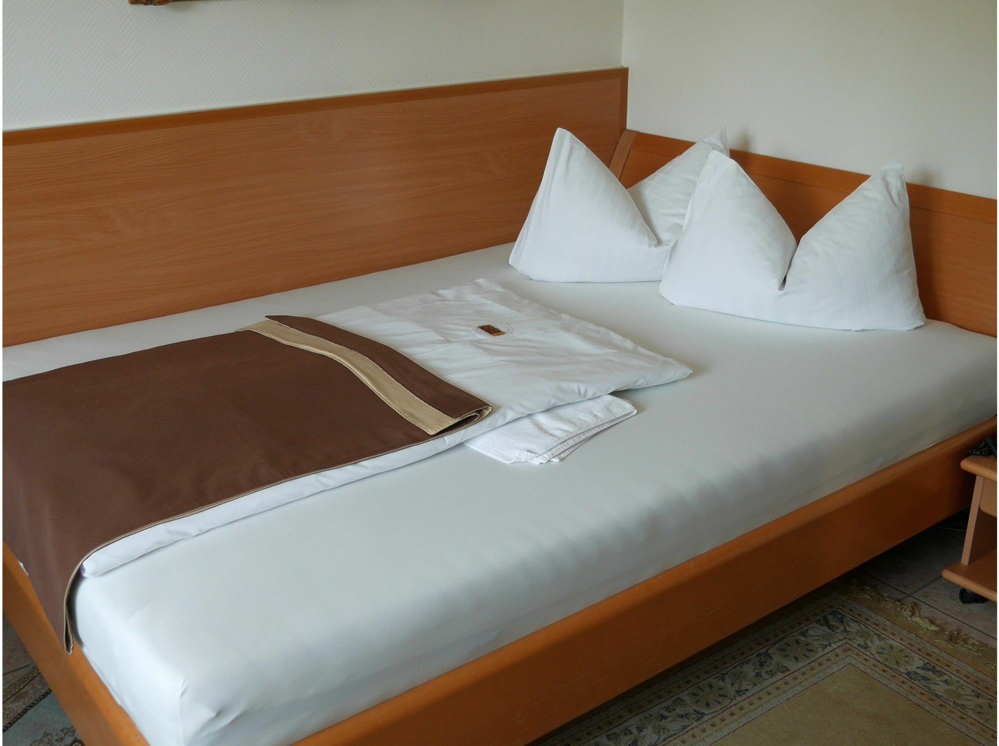 Haus Mooren, Hotel Garni Дюселдорф Екстериор снимка